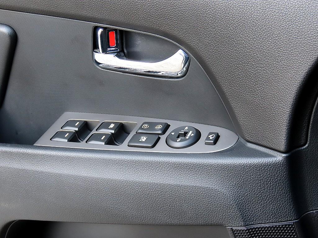 KIA Sportage - Vista 11