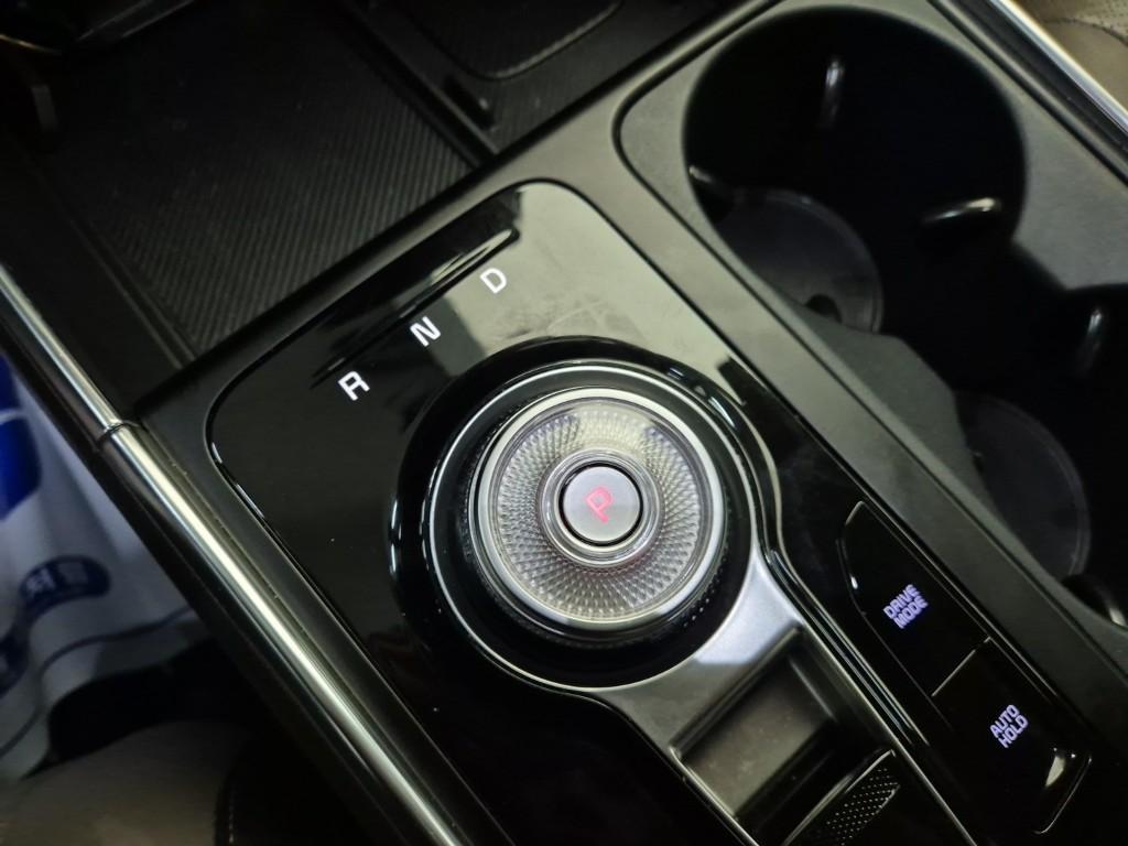 KIA Carnival - Vista 8