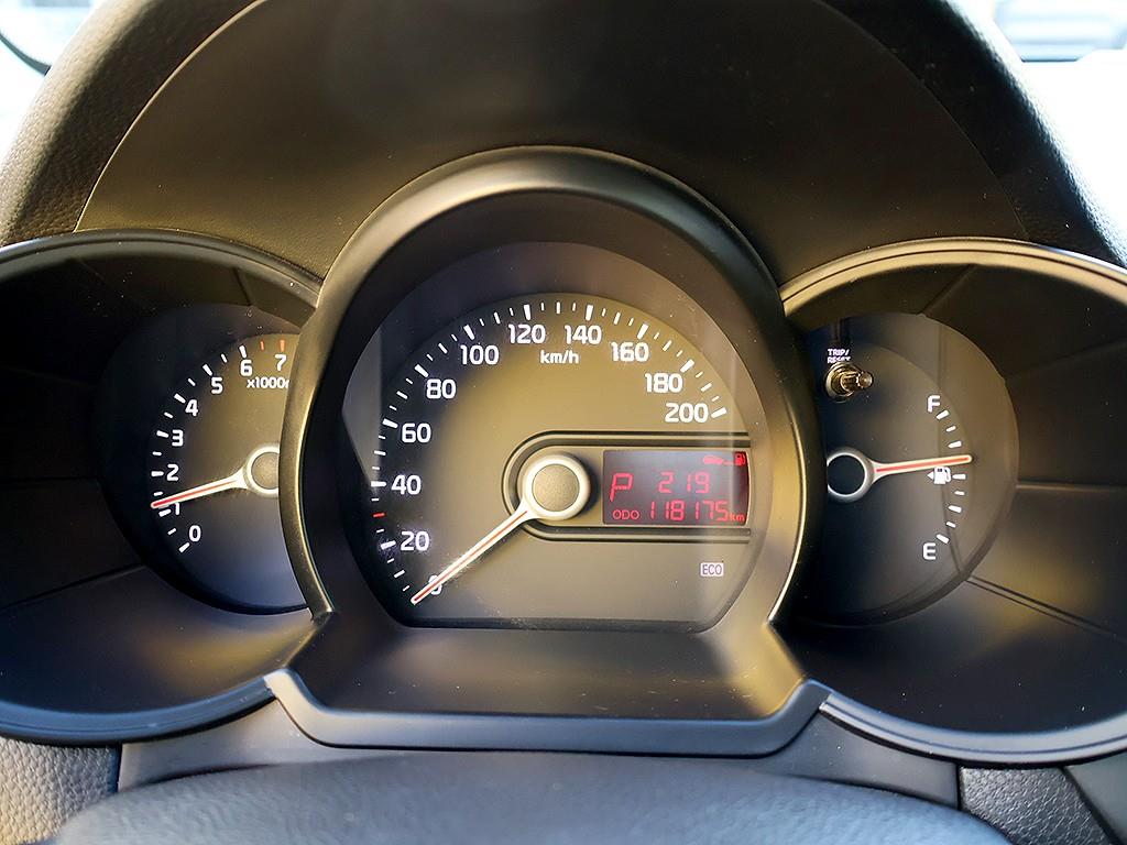 KIA Morning - Vista 11