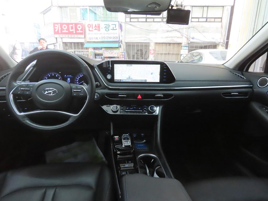 HYUNDAI Sonata - Vista 7