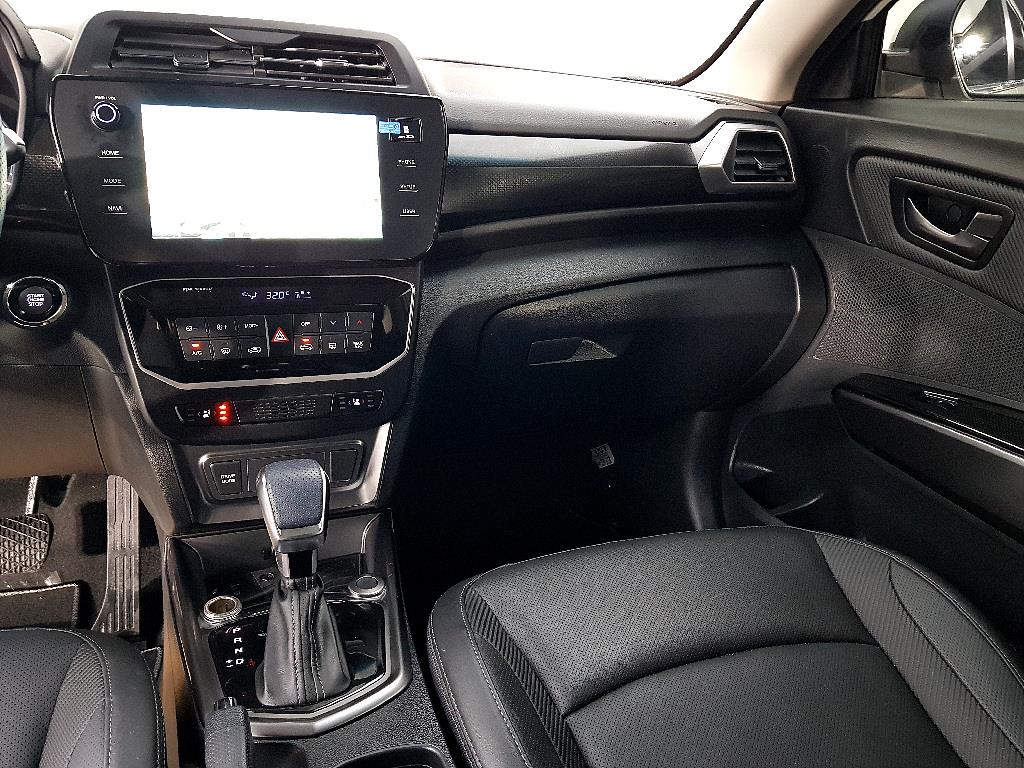 Ssangyong Tivoli - Vista 10