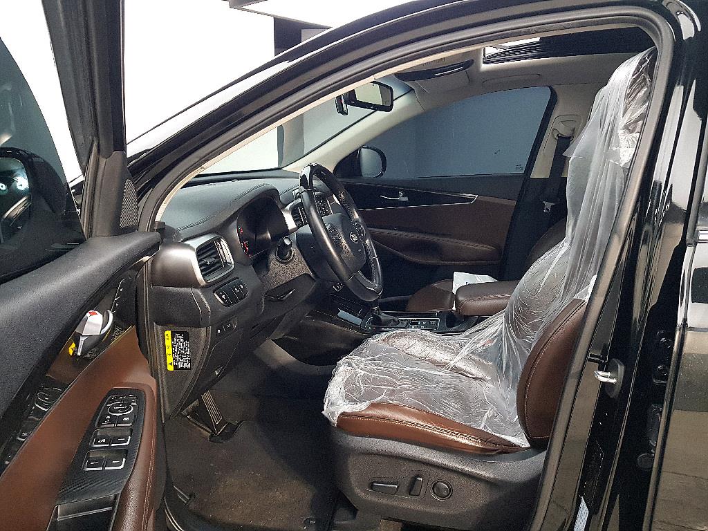 KIA Sorento - Vista 8