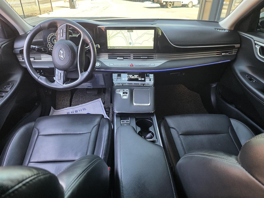 HYUNDAI Grandeur - Vista 7