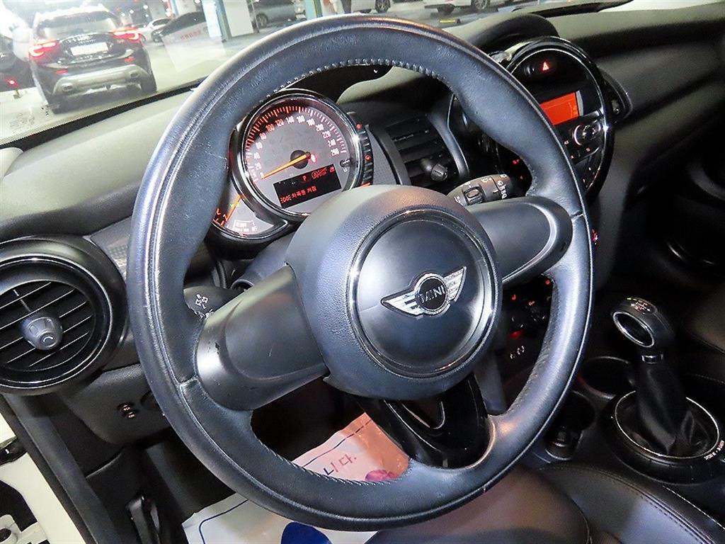 Mini Cooper - Vista 8