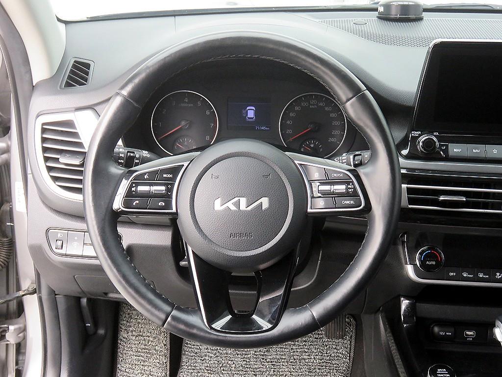 KIA Seltos - Vista 10