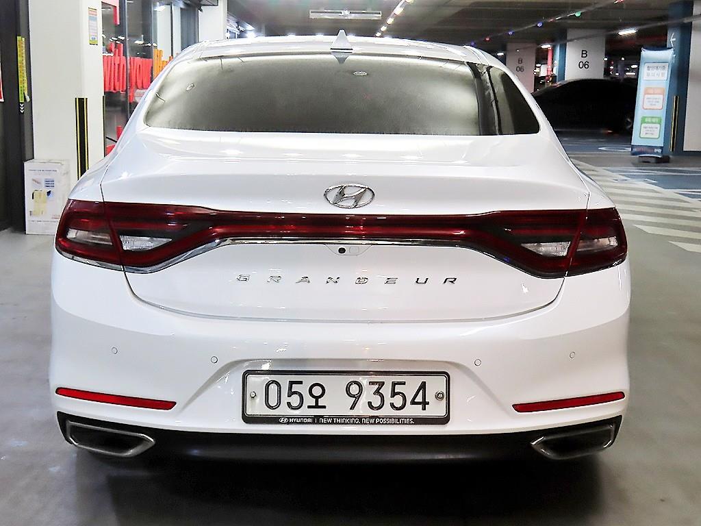 HYUNDAI Grandeur - Vista 5