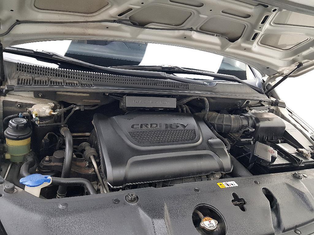 KIA Carnival - Vista 6