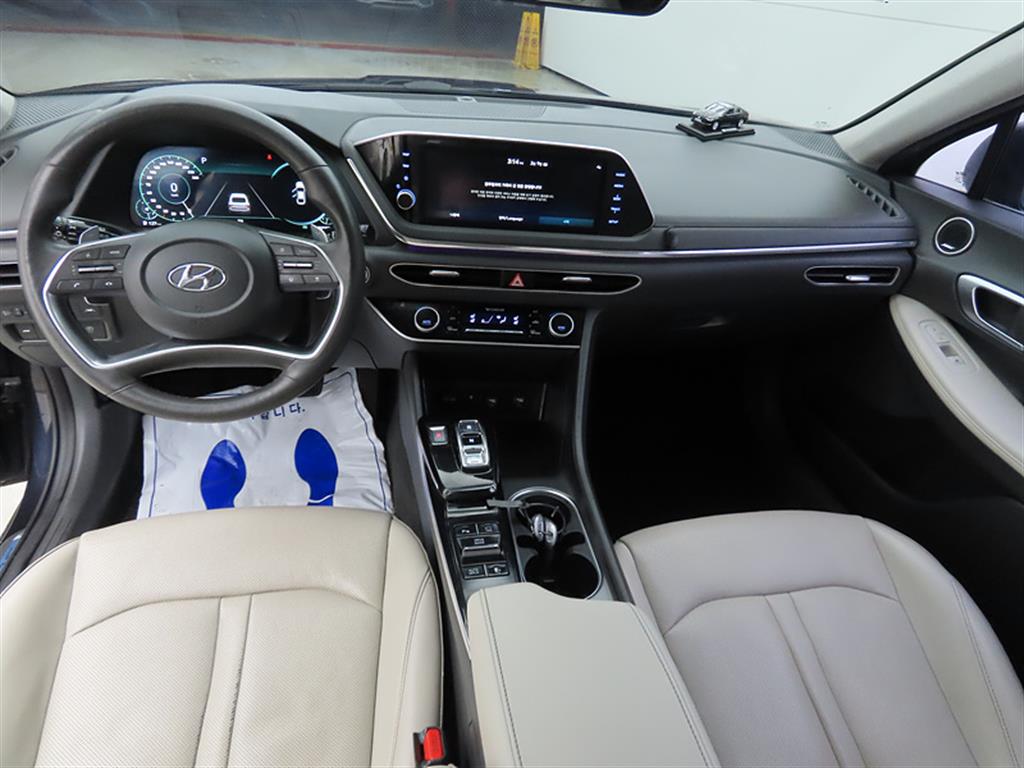 HYUNDAI Sonata - Vista 7