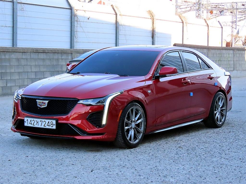 Cadillac CT4 - Vista 2