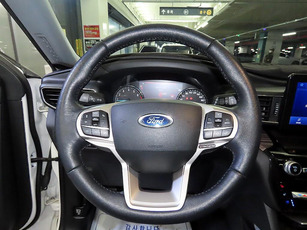 Ford Explorer - Vista 8