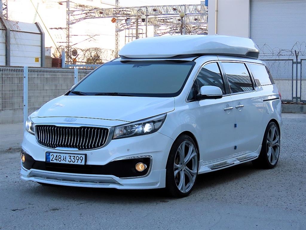KIA Carnival - Vista 2