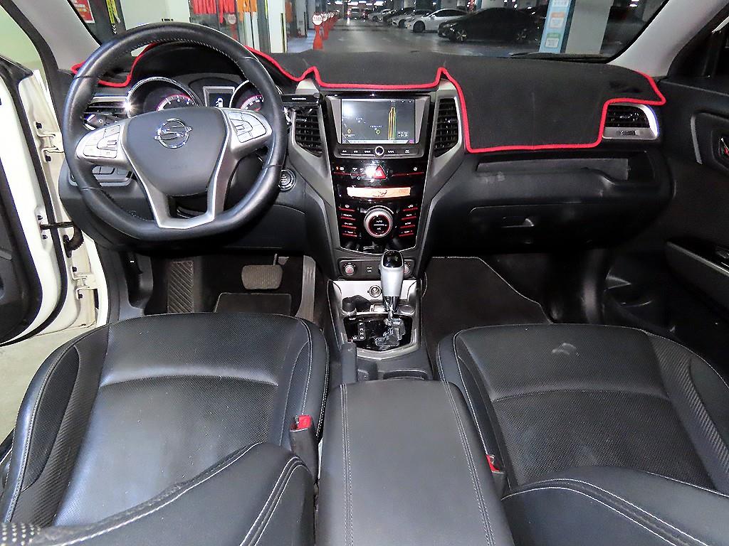 Ssangyong Tivoli - Vista 10