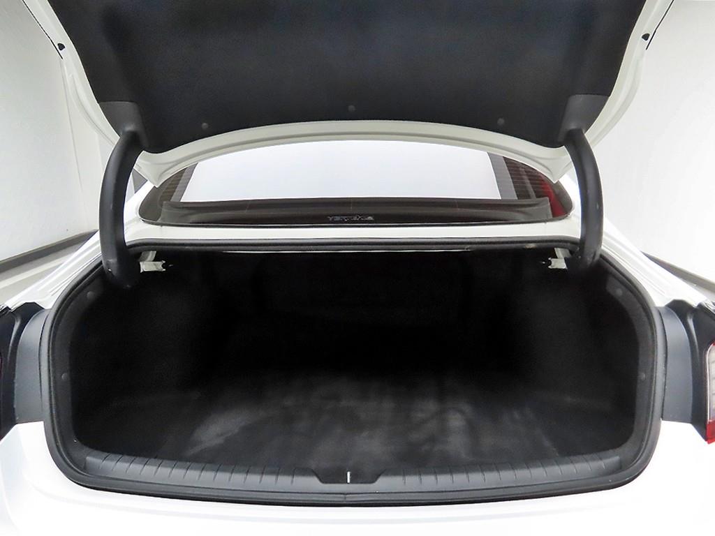 HYUNDAI Sonata - Vista 5