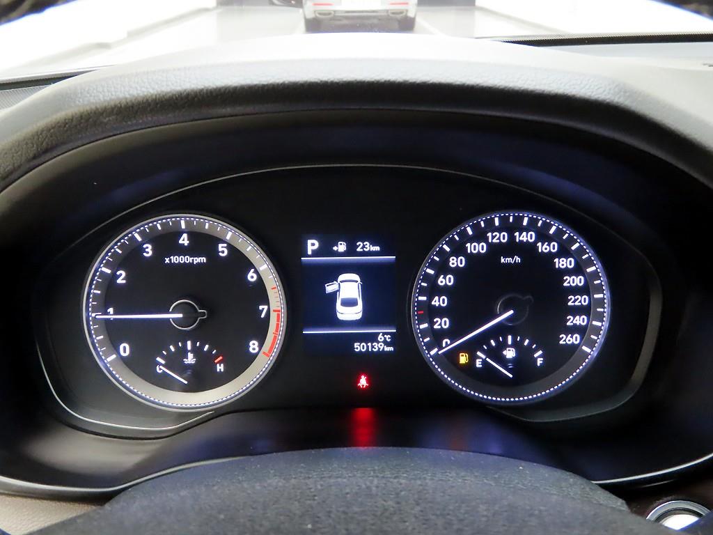 HYUNDAI Grandeur - Vista 5