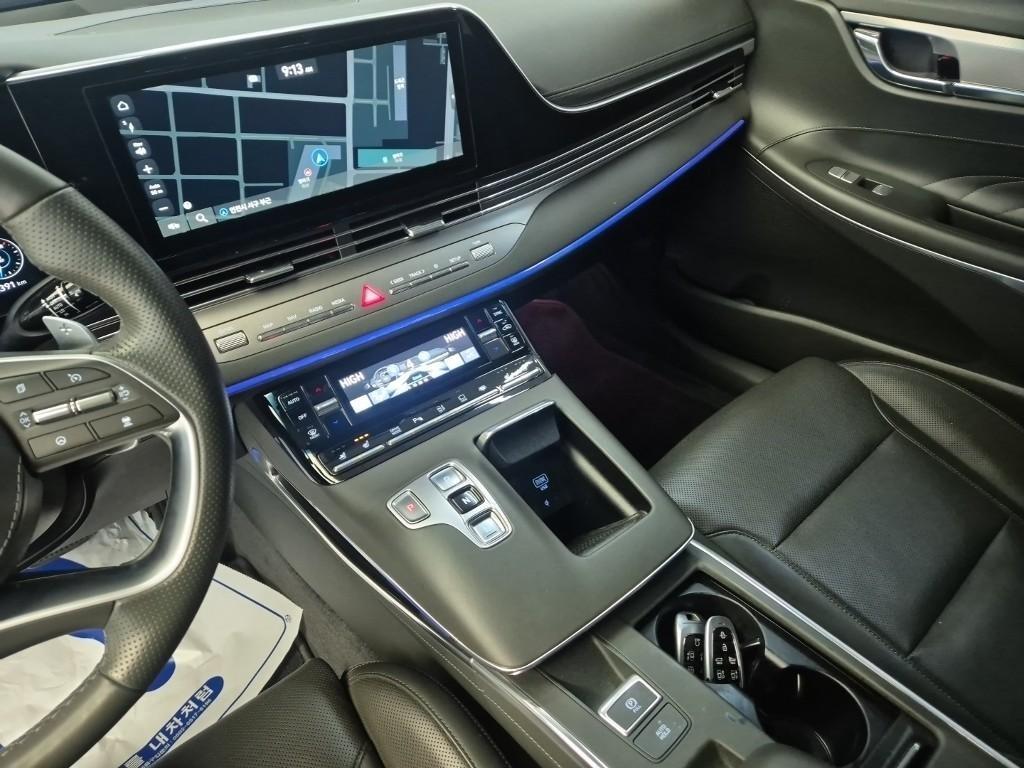 HYUNDAI Grandeur - Vista 10