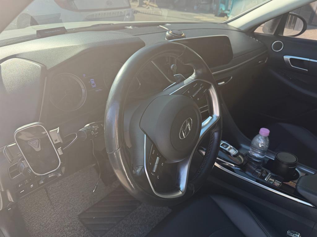 HYUNDAI Sonata - Vista 4