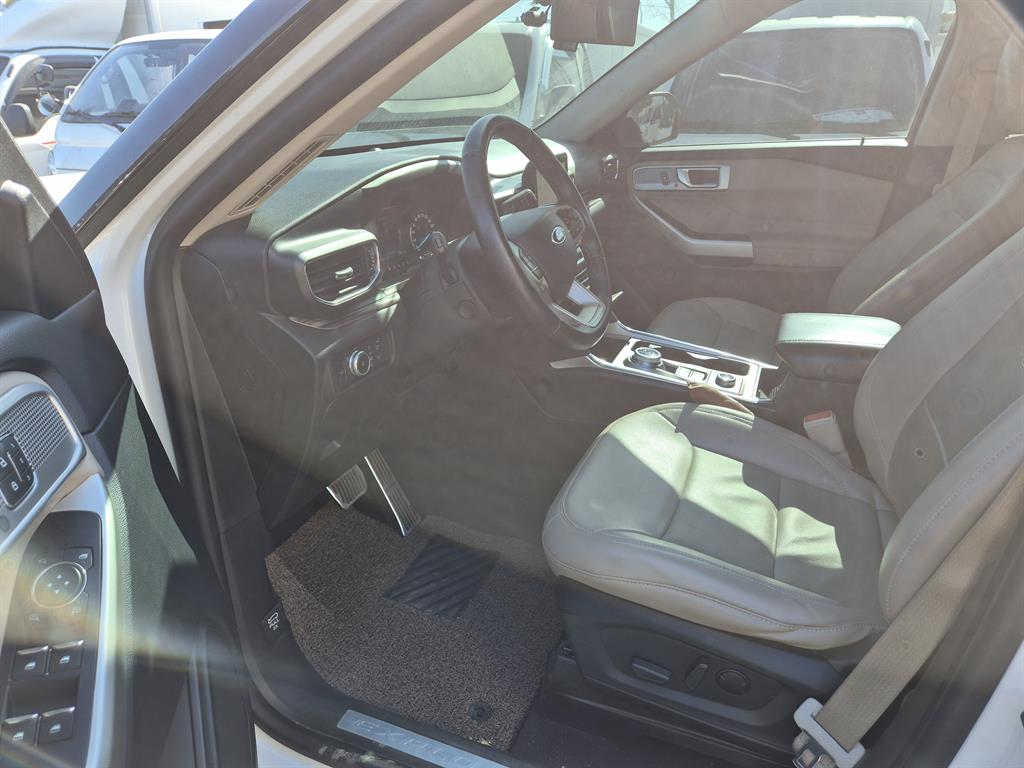 Ford Explorer - Vista 6