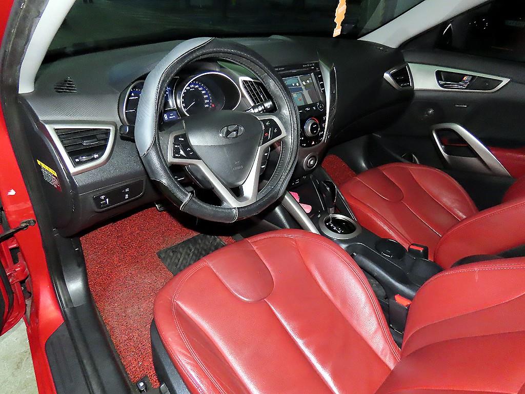 HYUNDAI Veloster - Vista 10