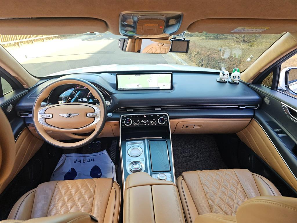 Genesis GV80 - Vista 9