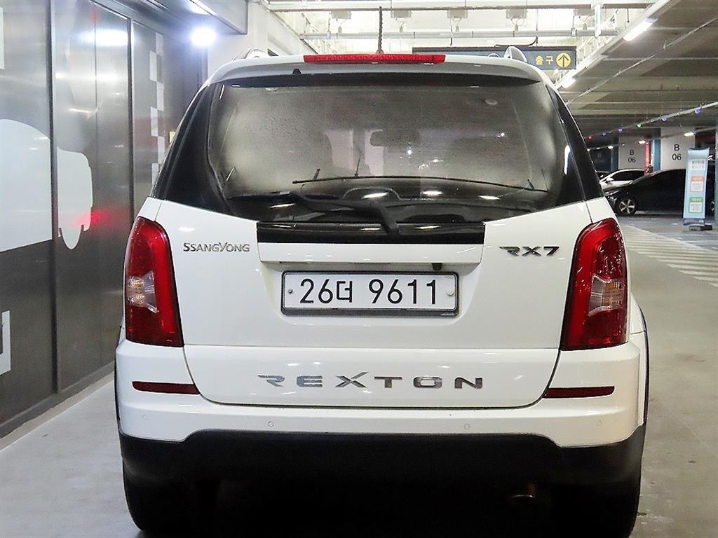 Ssangyong Rexton - Vista 5
