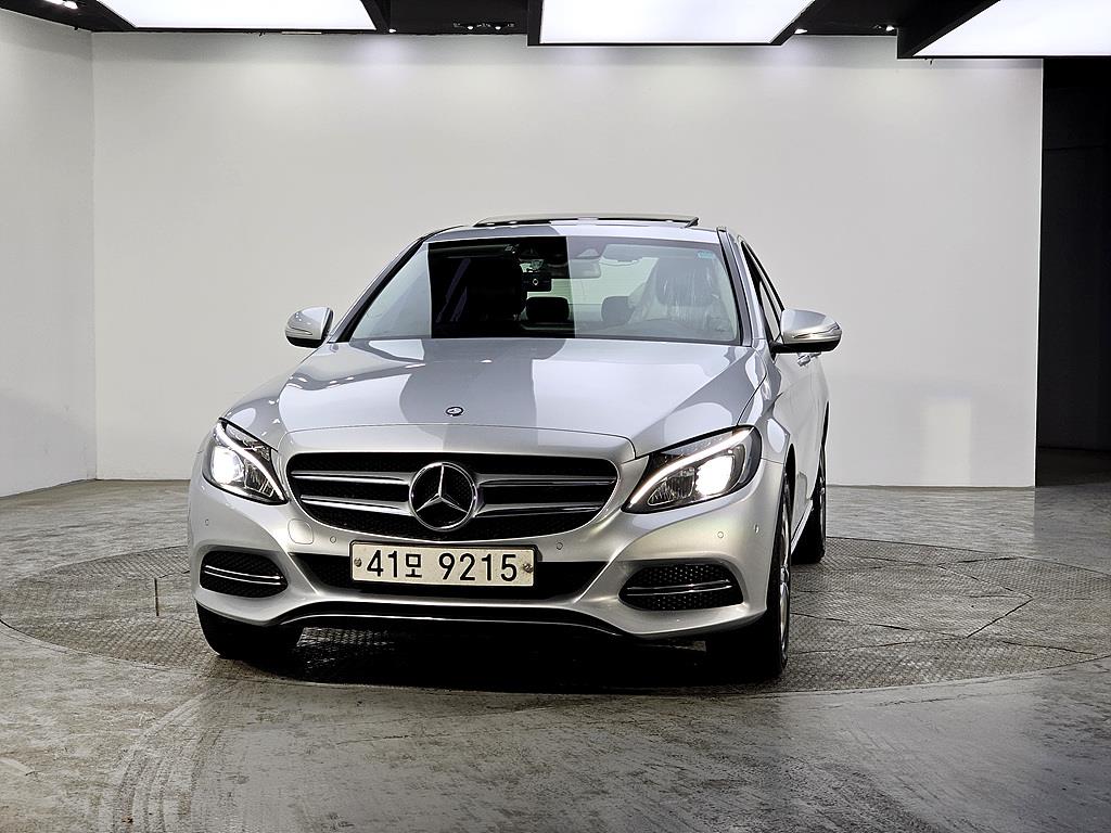 Mercedes Benz C Class - Vista 2