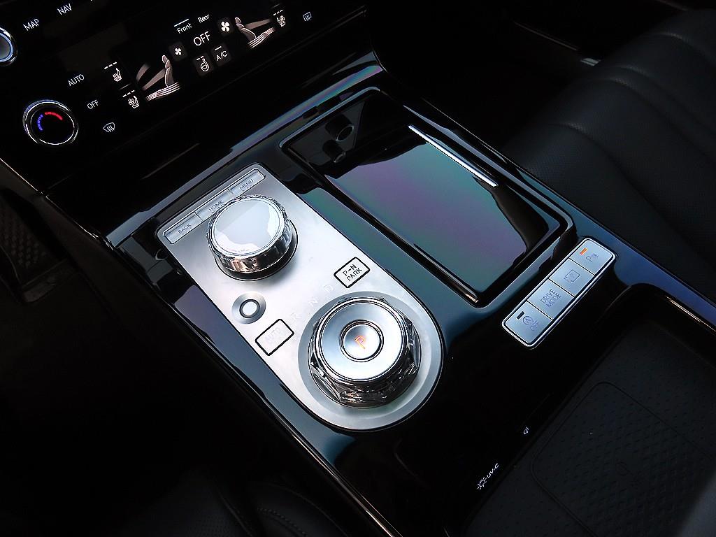 Genesis G80 - Vista 10