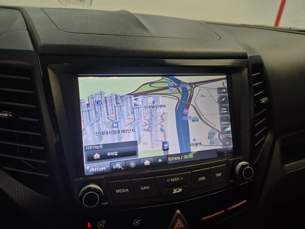 Ssangyong Tivoli 2019 Plateado - Importación desde Corea - HF Imports Iquique - Foto 13