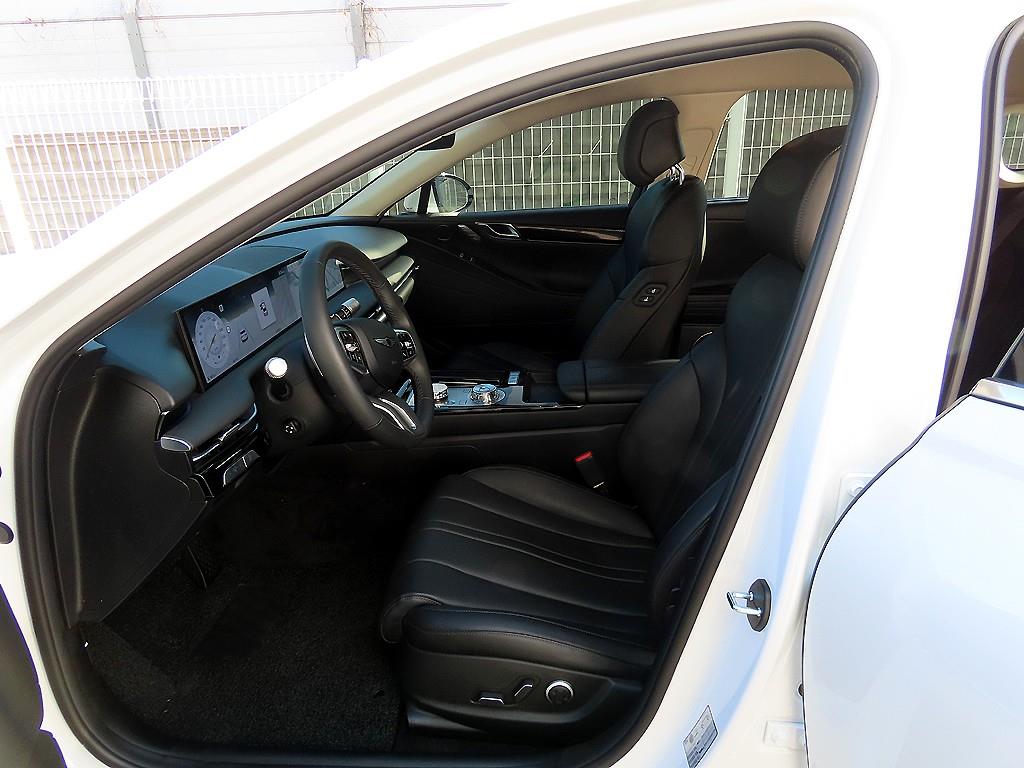 Genesis G80 - Vista 5