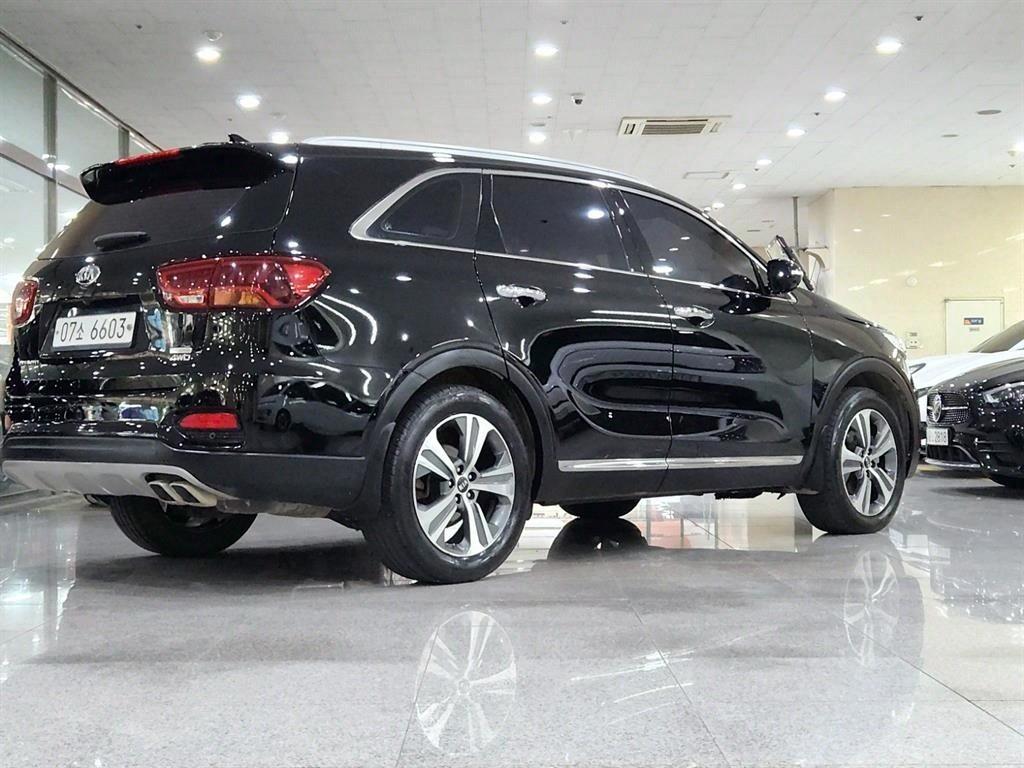 KIA Sorento - Vista 3