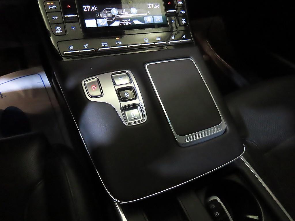 HYUNDAI Grandeur - Vista 12