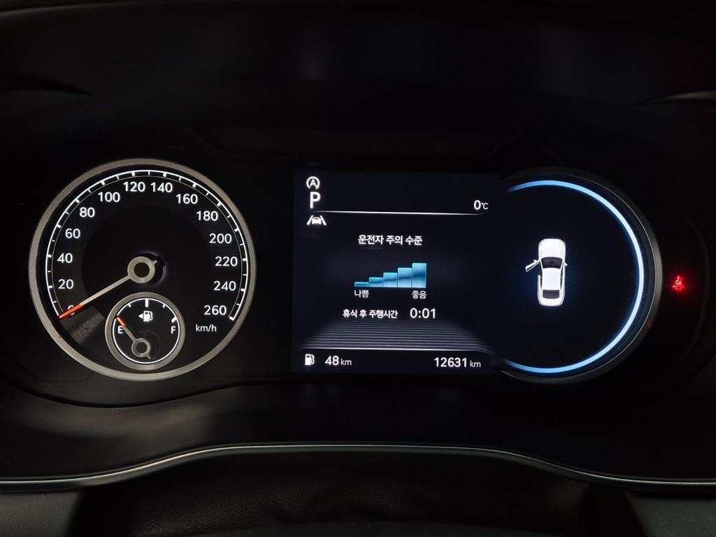 Genesis G70 - Vista 6