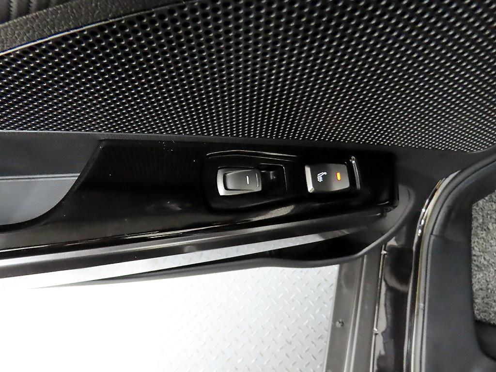 Ssangyong Tivoli - Vista 12