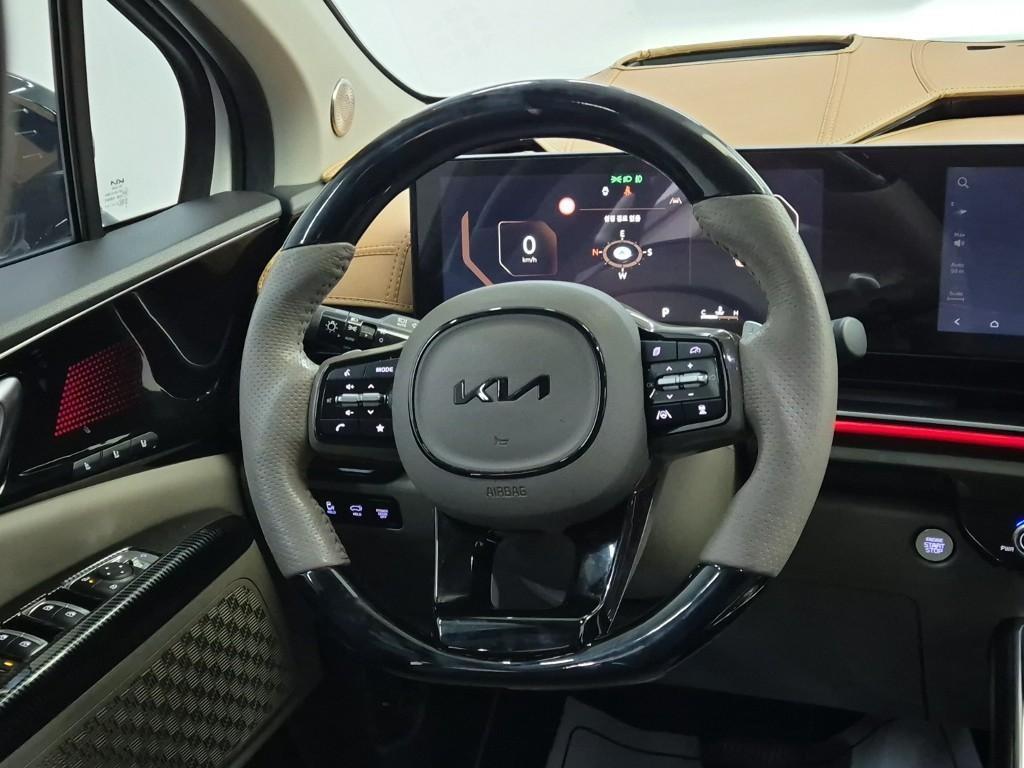 KIA Carnival - Vista 9