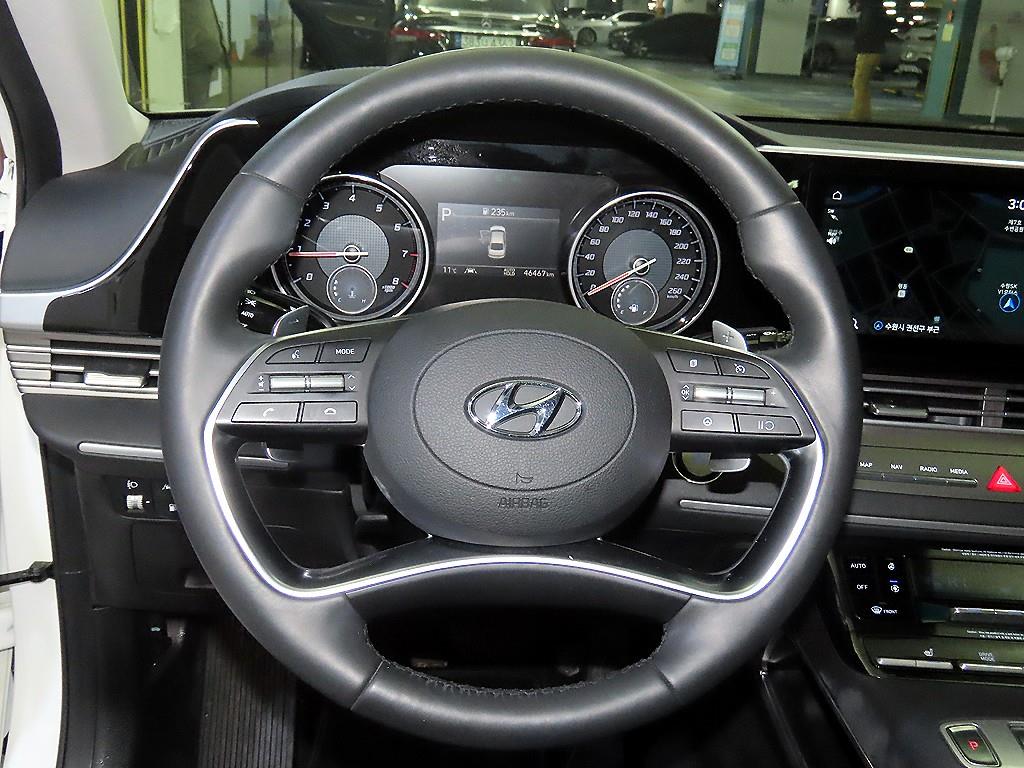 HYUNDAI Grandeur - Vista 8