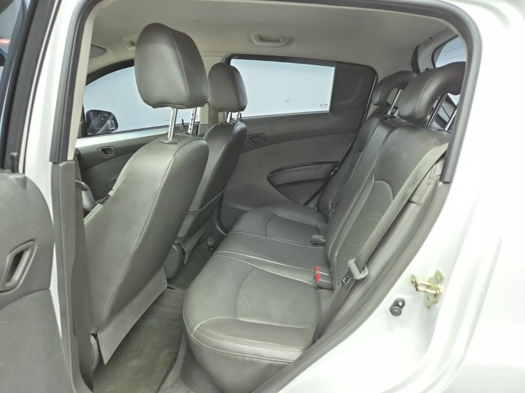 Chevrolet Spark - Vista 12