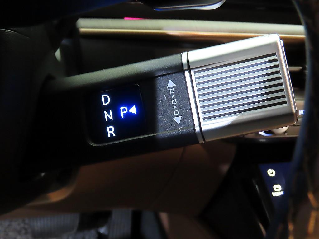 HYUNDAI Grandeur - Vista 12