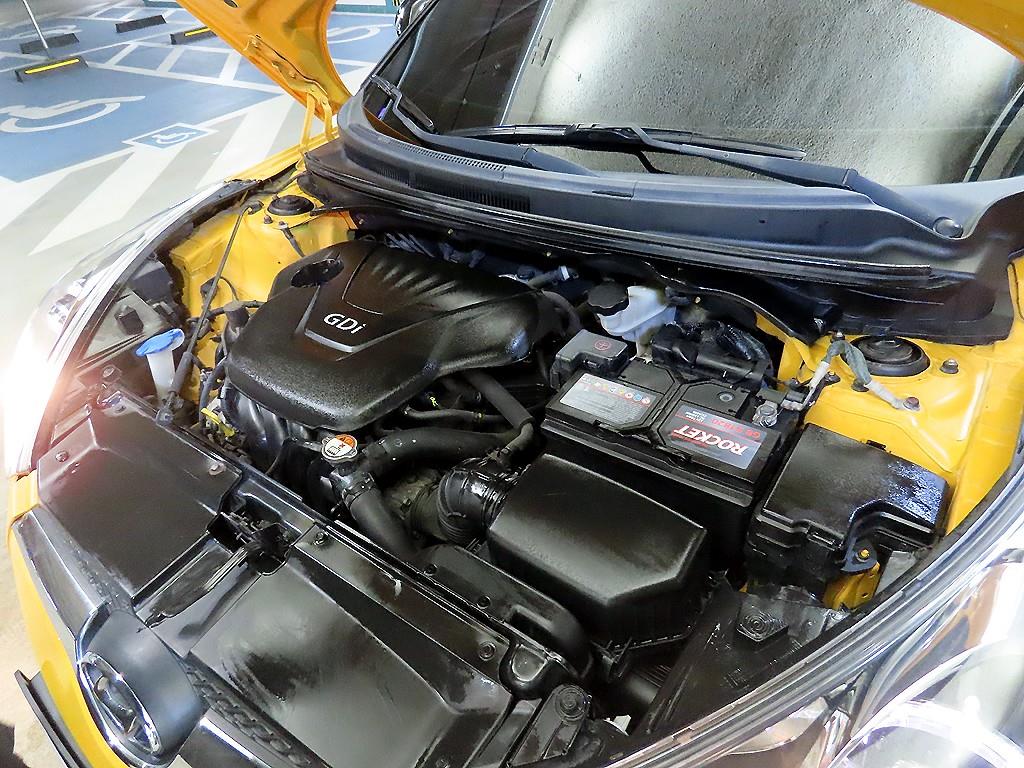 HYUNDAI Veloster 2013 Amarillo - Importación desde Corea - HF Imports Iquique - Foto 19