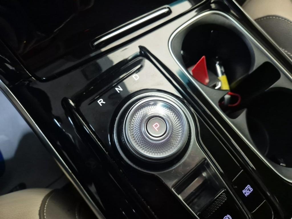 KIA Carnival - Vista 8