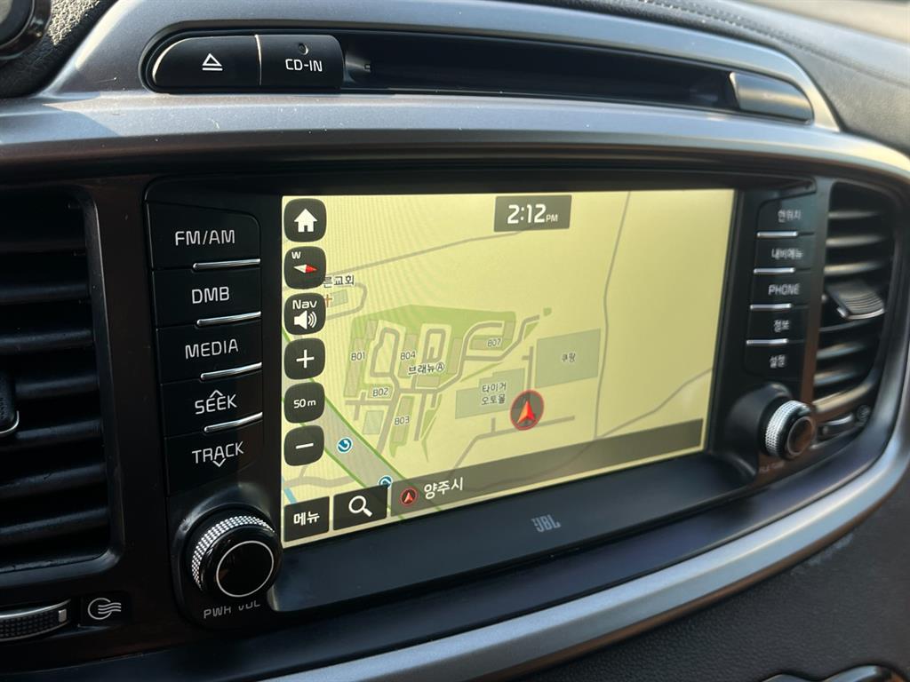 KIA Sorento - Vista 8