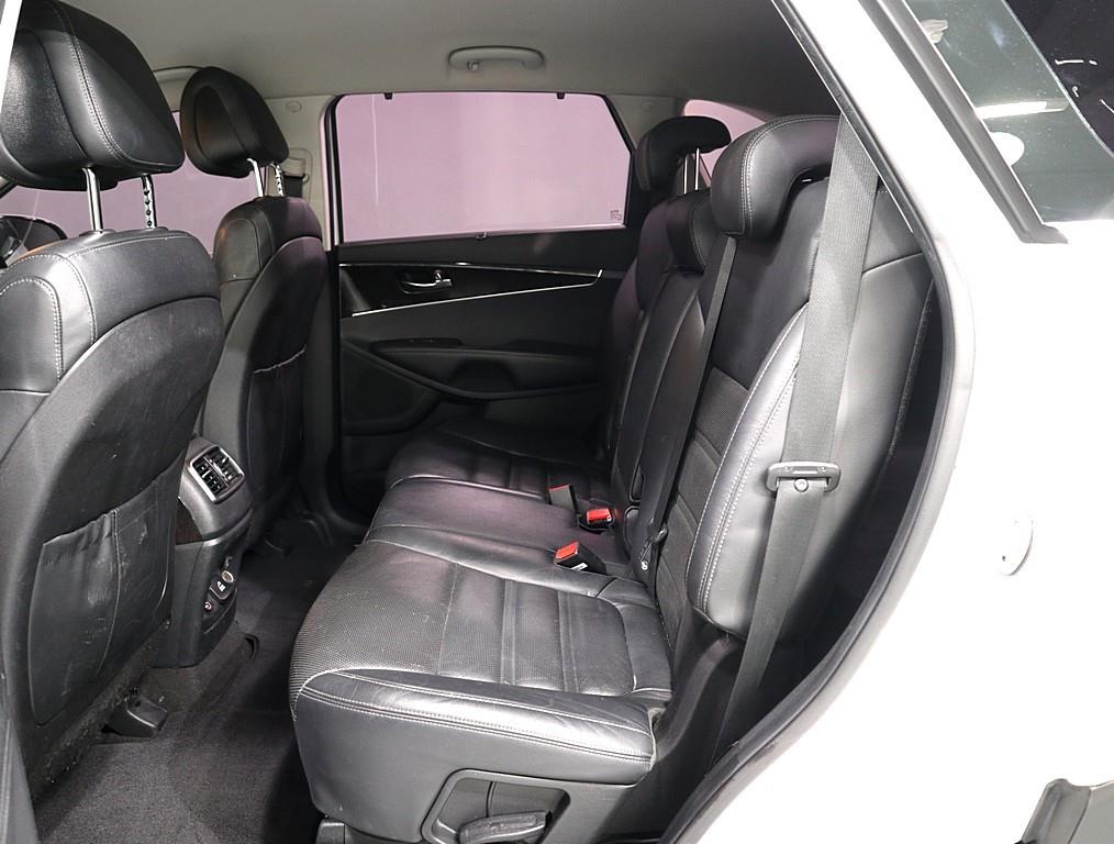 KIA Sorento - Vista 10