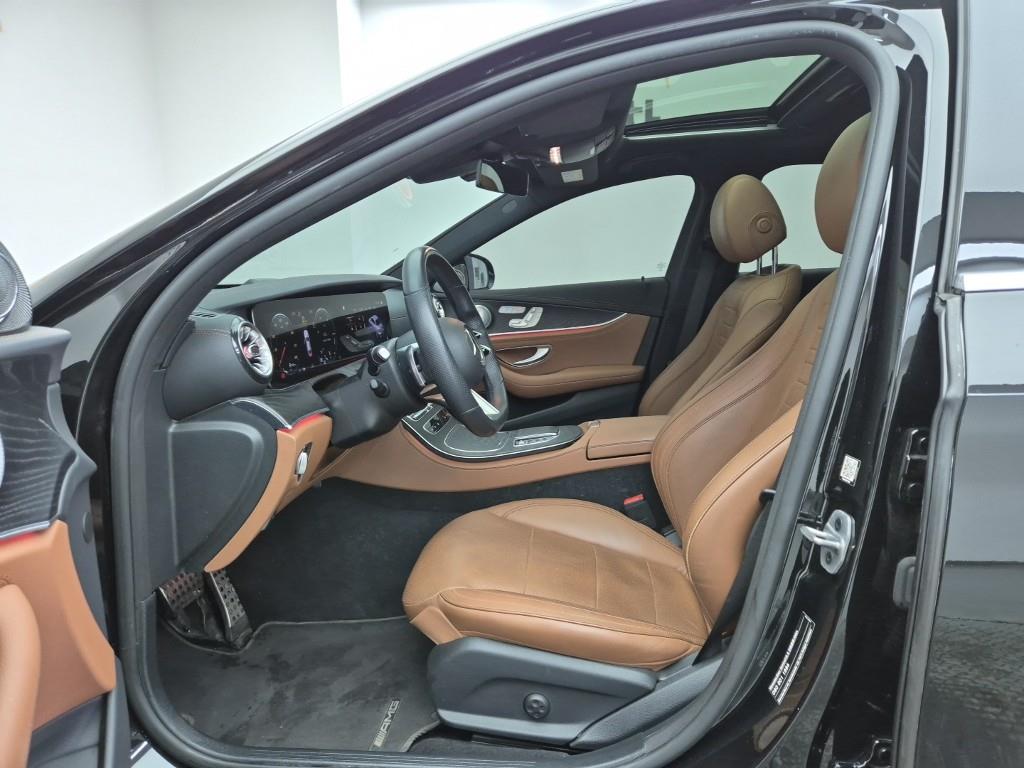 Mercedes Benz E class - Vista 11