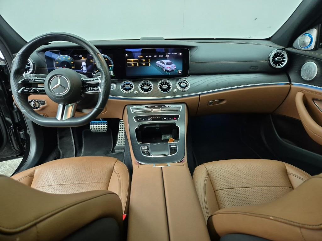 Mercedes Benz E class - Vista 5