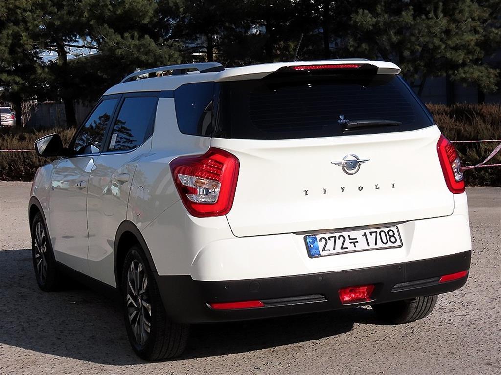Ssangyong Tivoli - Vista 3