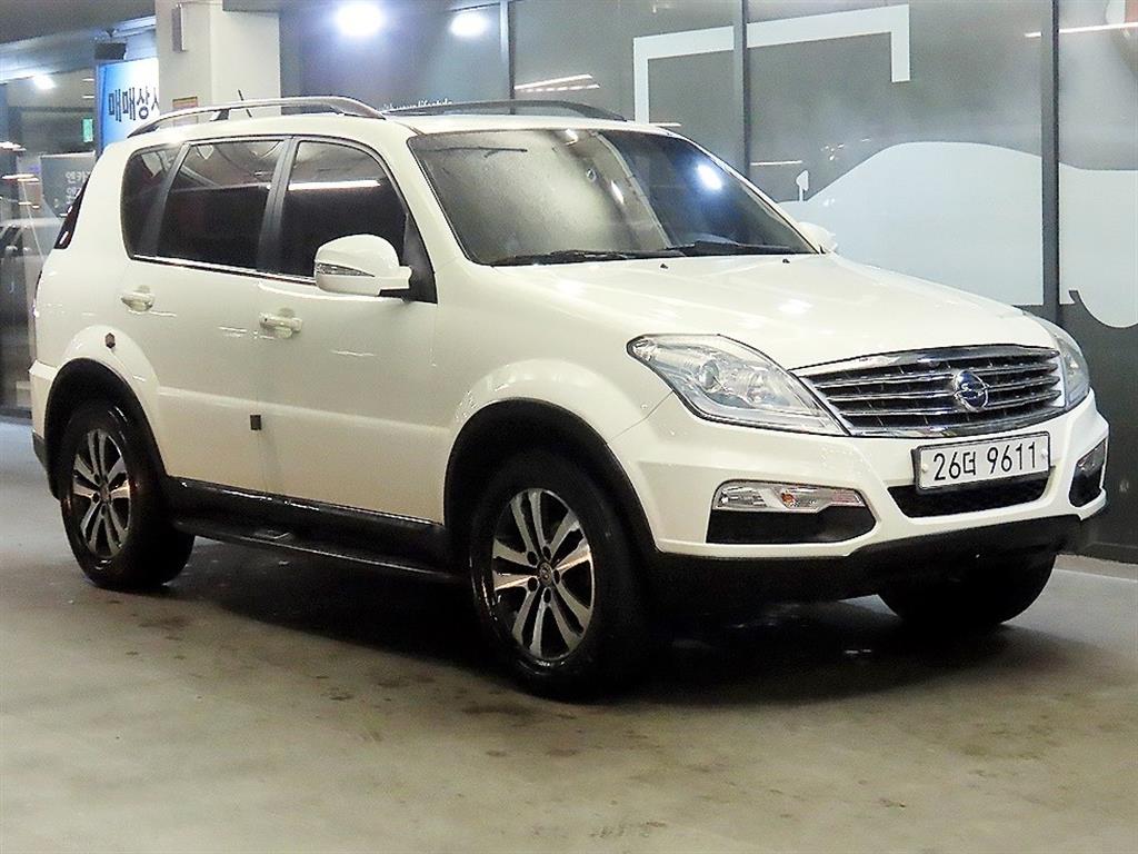 Ssangyong Rexton 2015 Blanco - Importación desde Corea - HF Imports Iquique - Foto 1