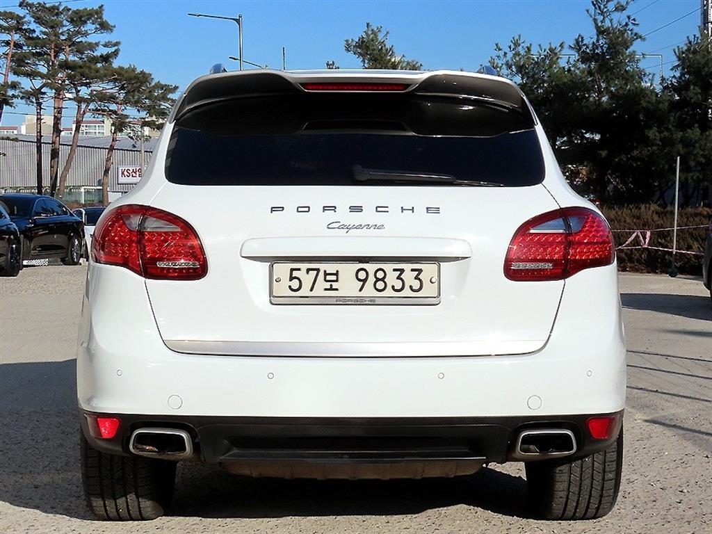 Porsche Cayenne - Vista 4
