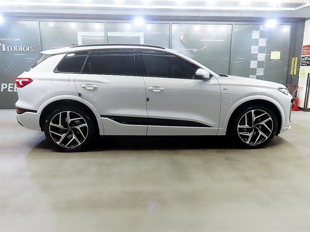 Audi Q6 e-tron - Vista 3