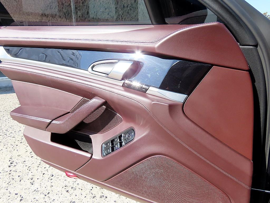 Porsche Panamera - Vista 11