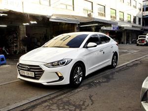 HYUNDAI Avante - Vista 4