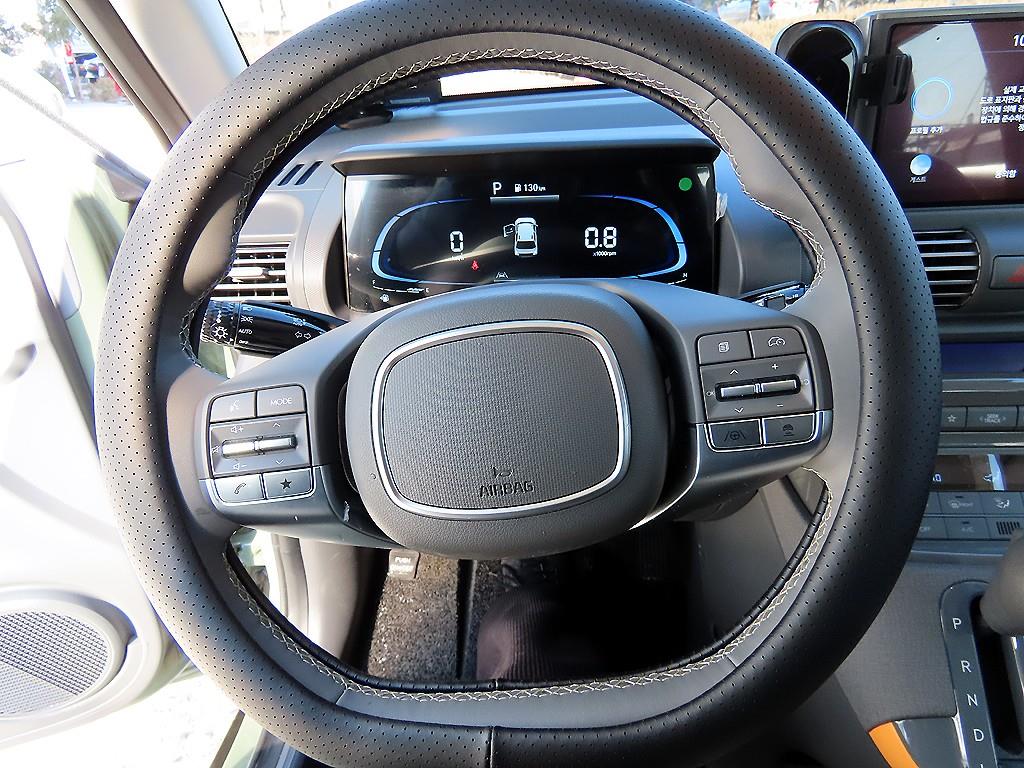 HYUNDAI Casper - Vista 8