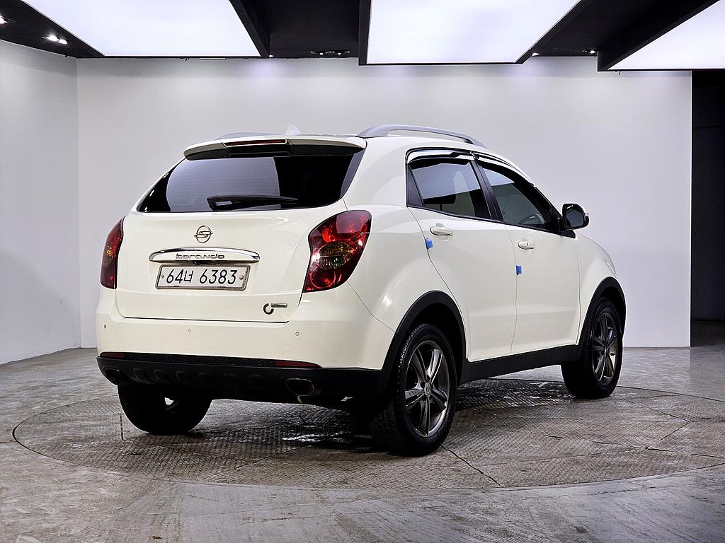 Ssangyong Korando - Vista 4